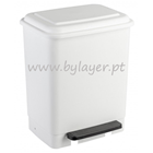 Wheeled waste collection container 26L with pedal